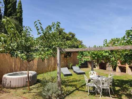 Casita Con Jacuzzi Rectoria De Dosquers Villa Maia de Montcal Exterior photo